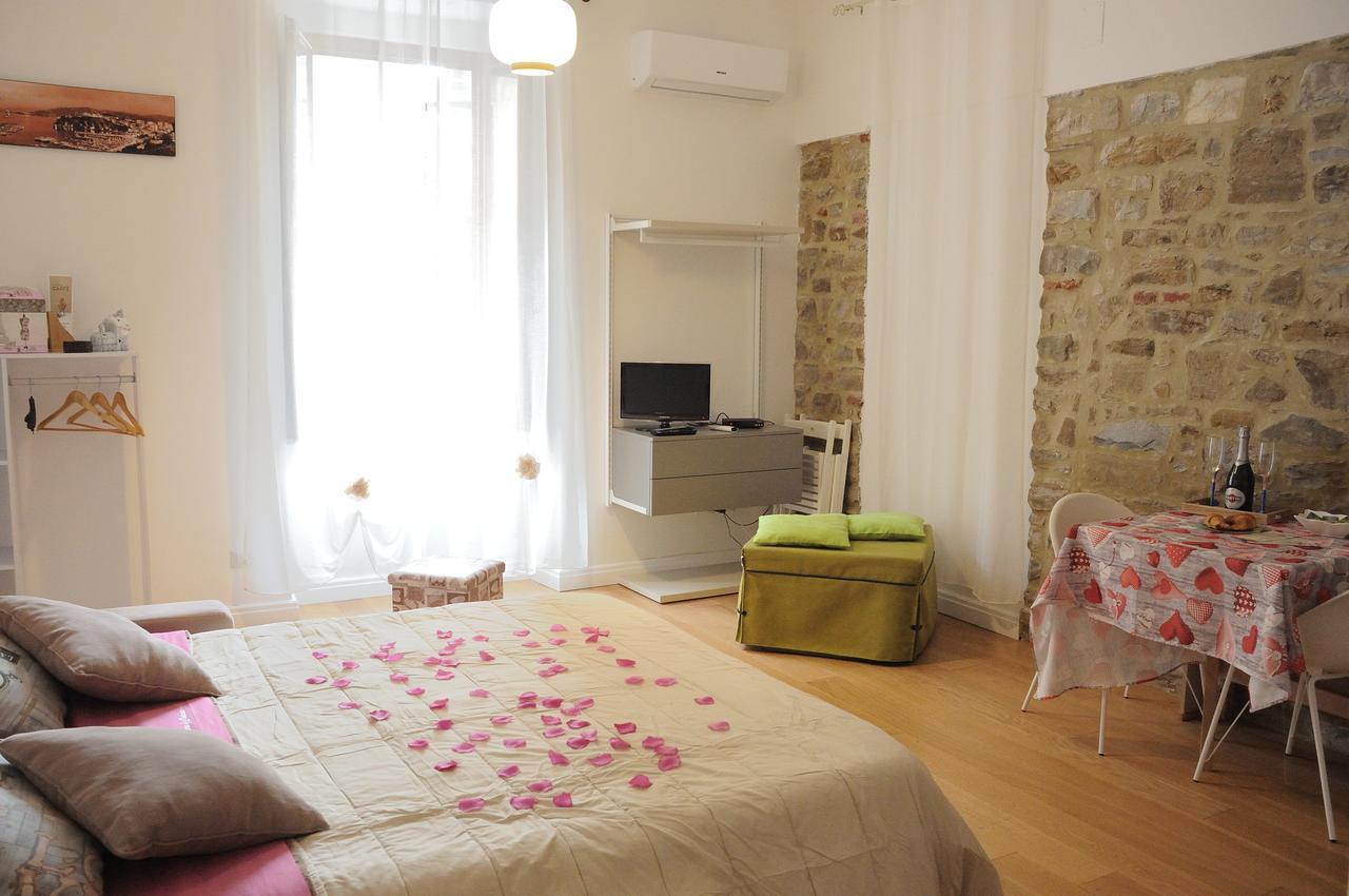 Romantic Room อากรอโปลี ภายนอก รูปภาพ